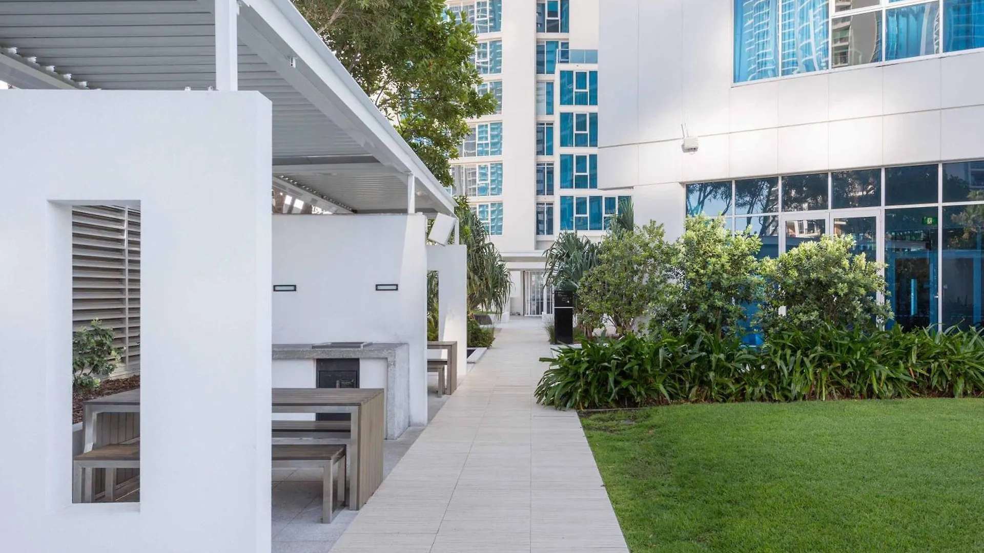 Holiday Holiday H-Residences Apartments Gold Coast