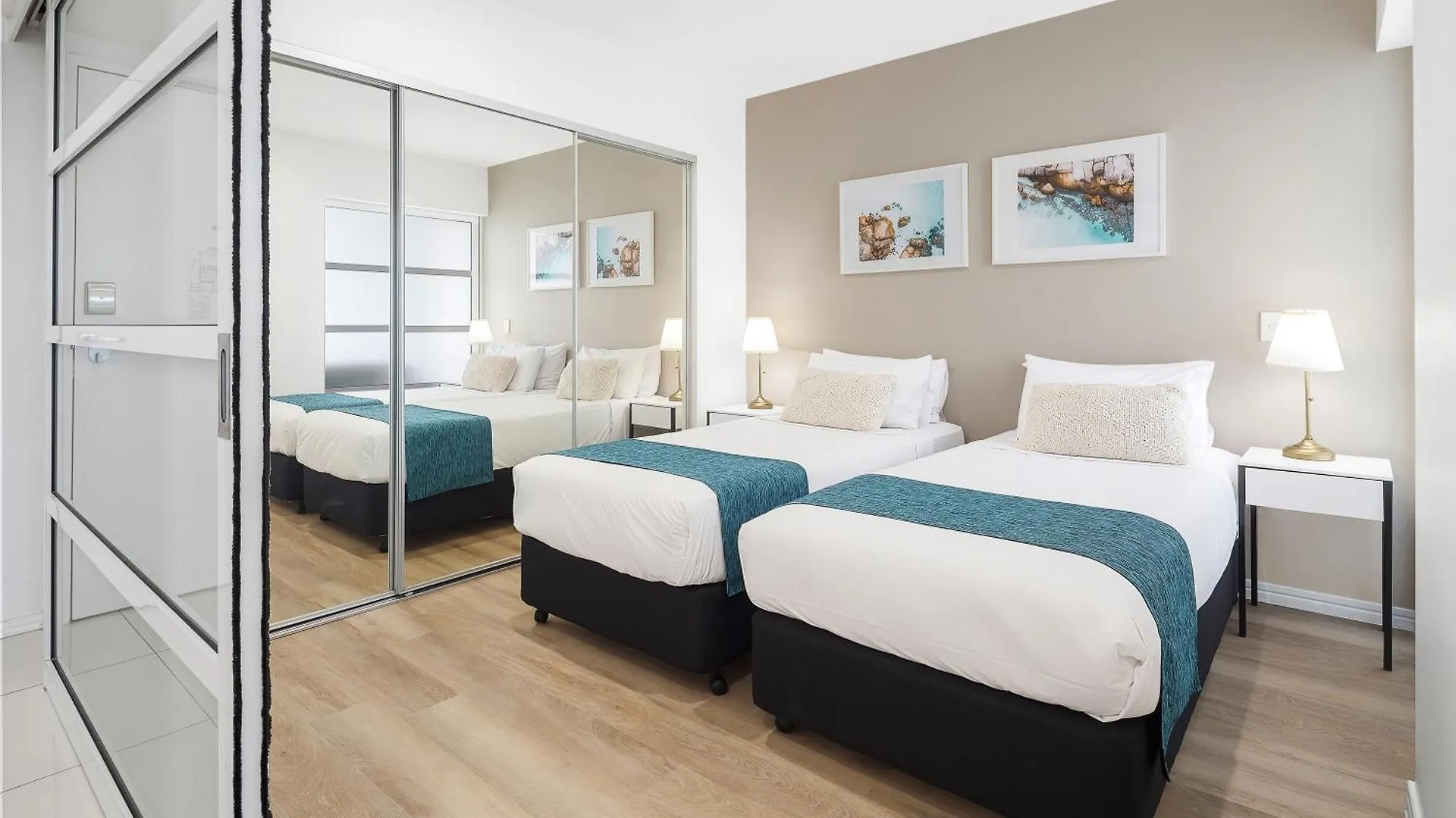 Holiday Holiday H-Residences Apartments Gold Coast