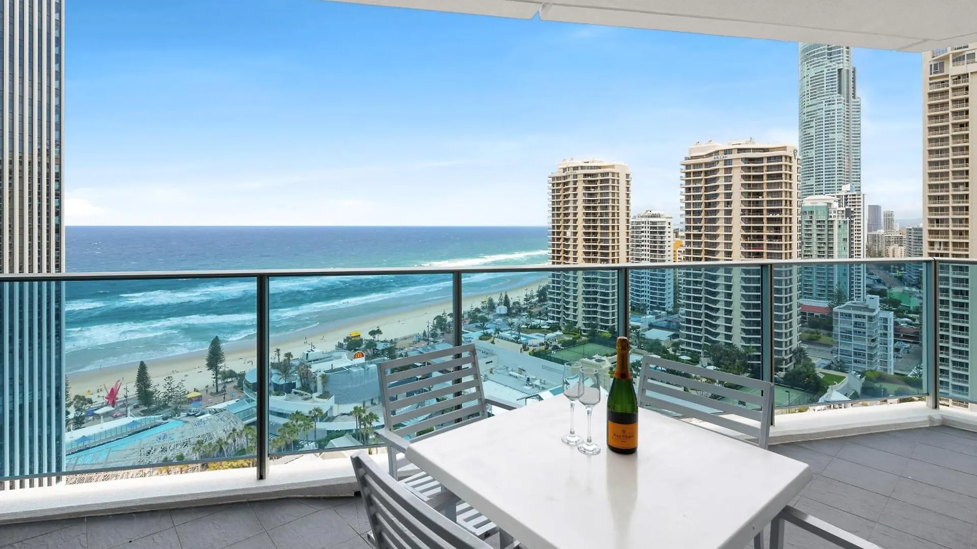 Holiday Holiday H-Residences Apartments Gold Coast Austrálie